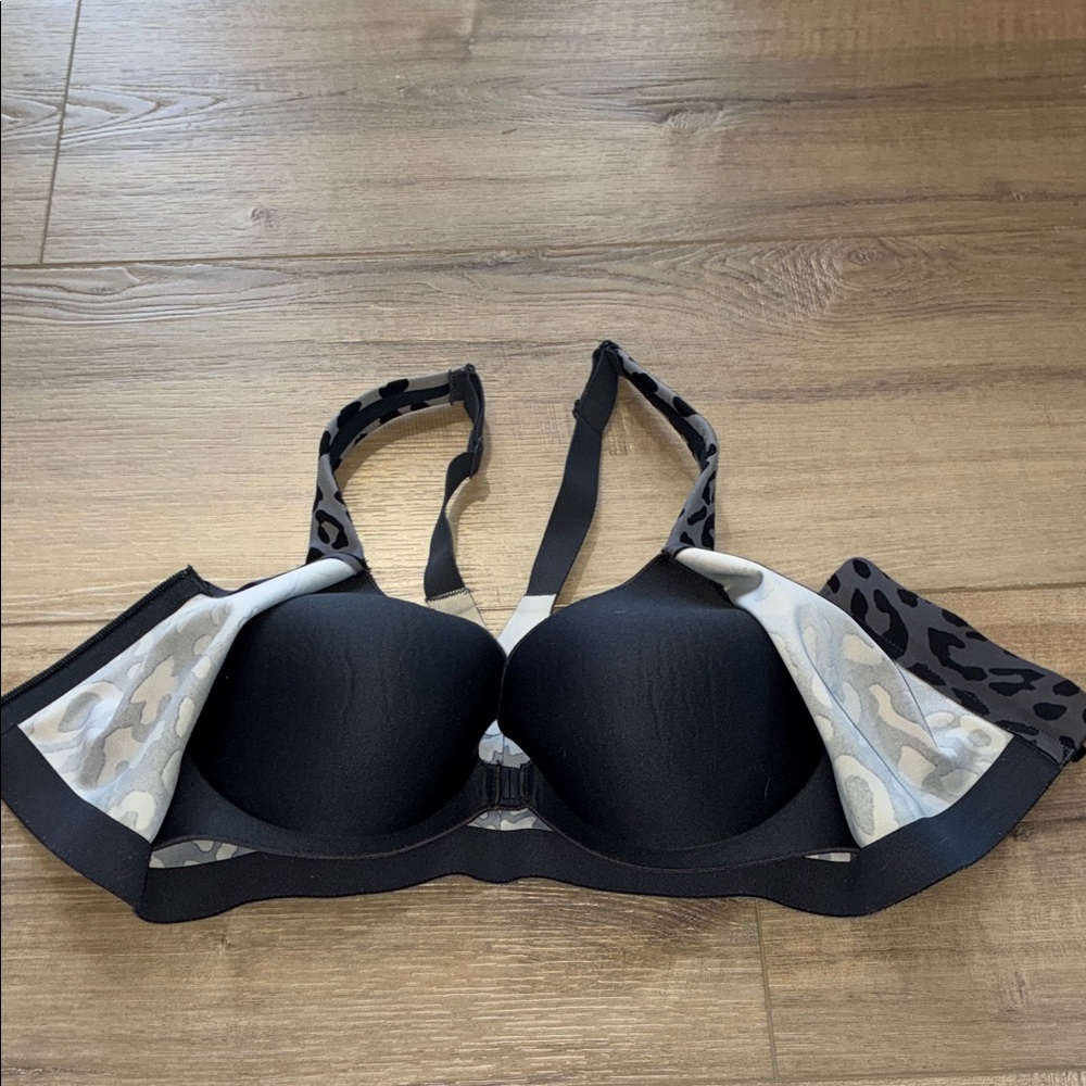 Victoria Secret Sport Black and Gray Leopard Sports Bra No Size Tag Best 32DD - Picture 3 of 10